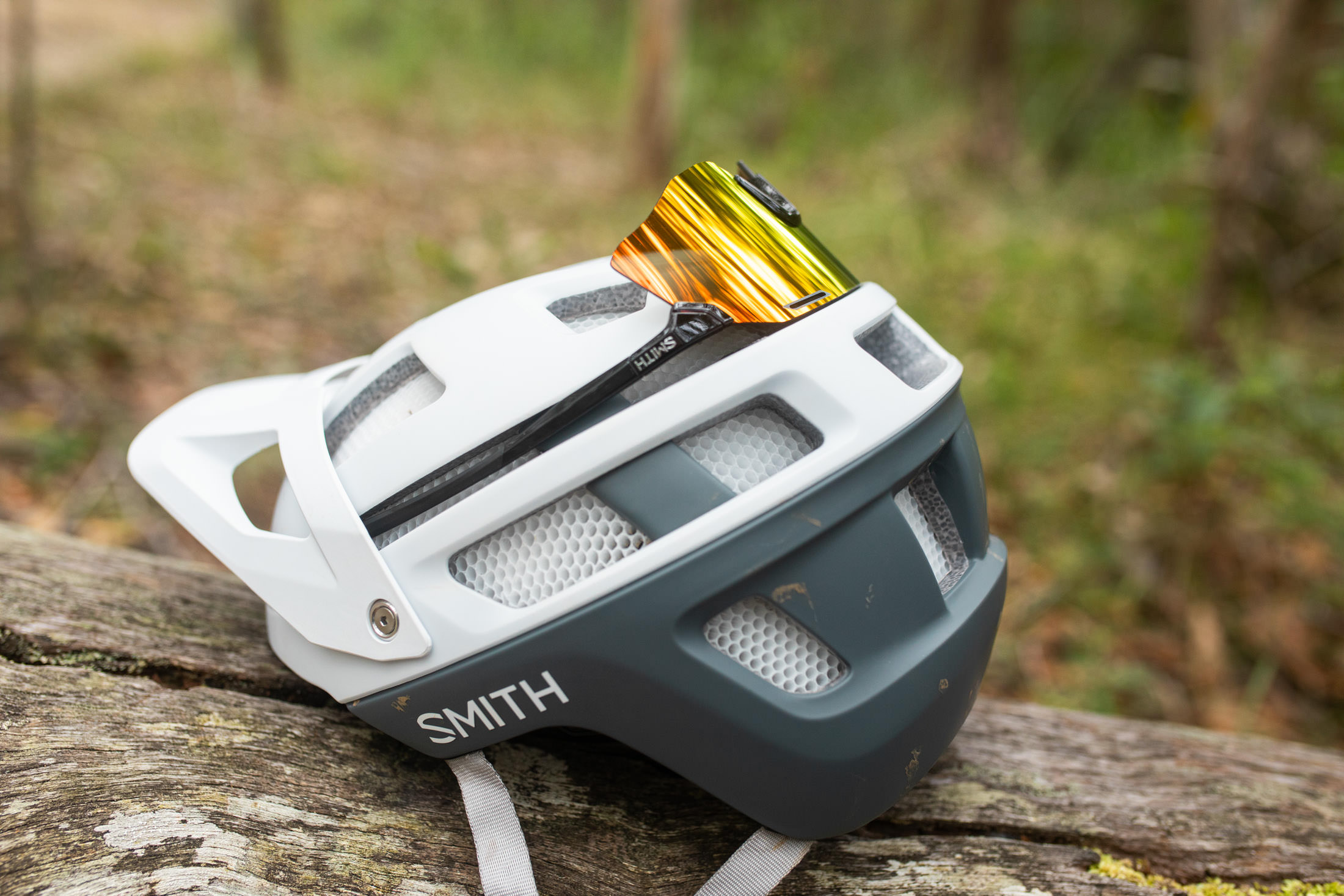 Smith Forefront 2 mountain bike helmet