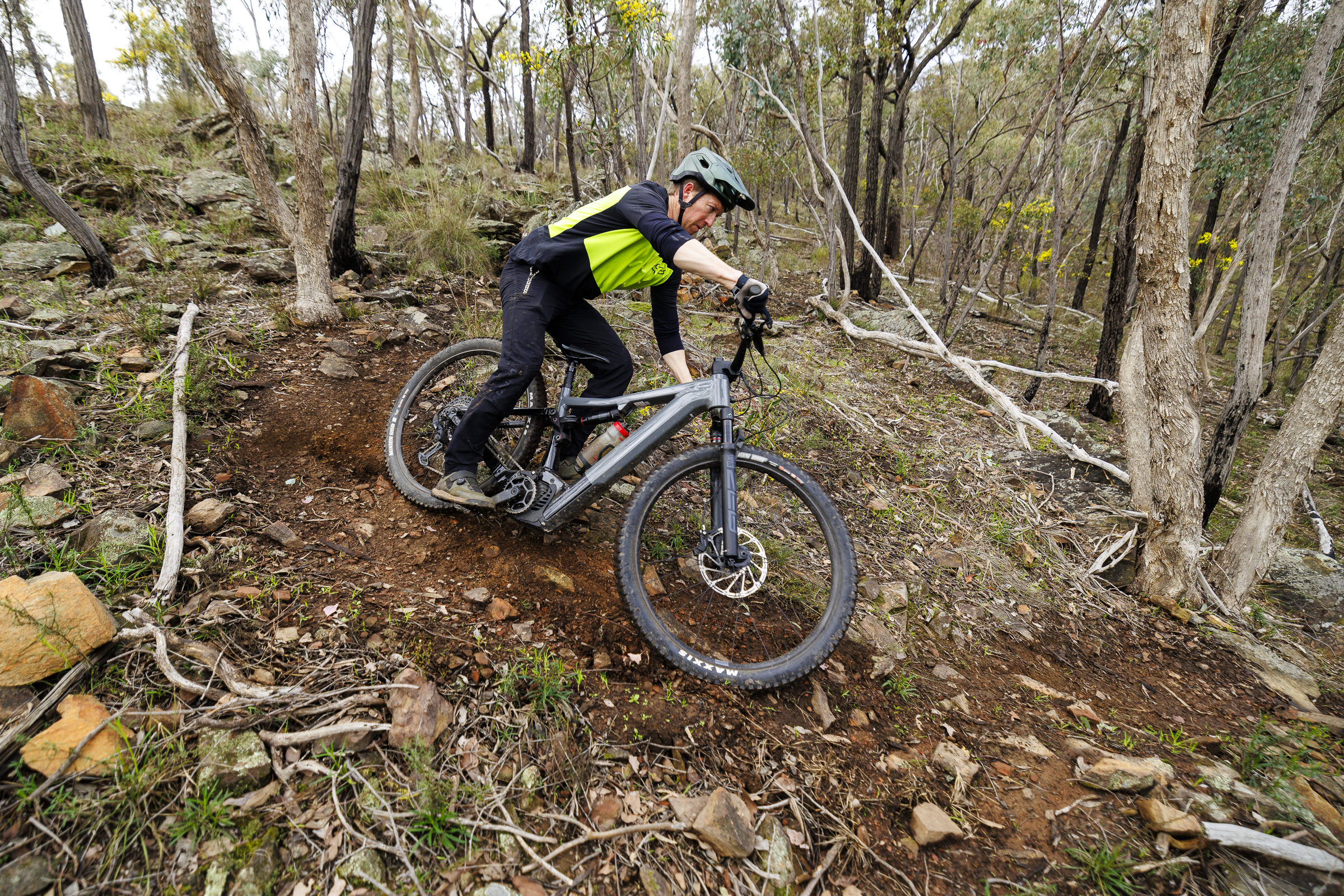 2024 focus sam2 6.7 emtb bosch