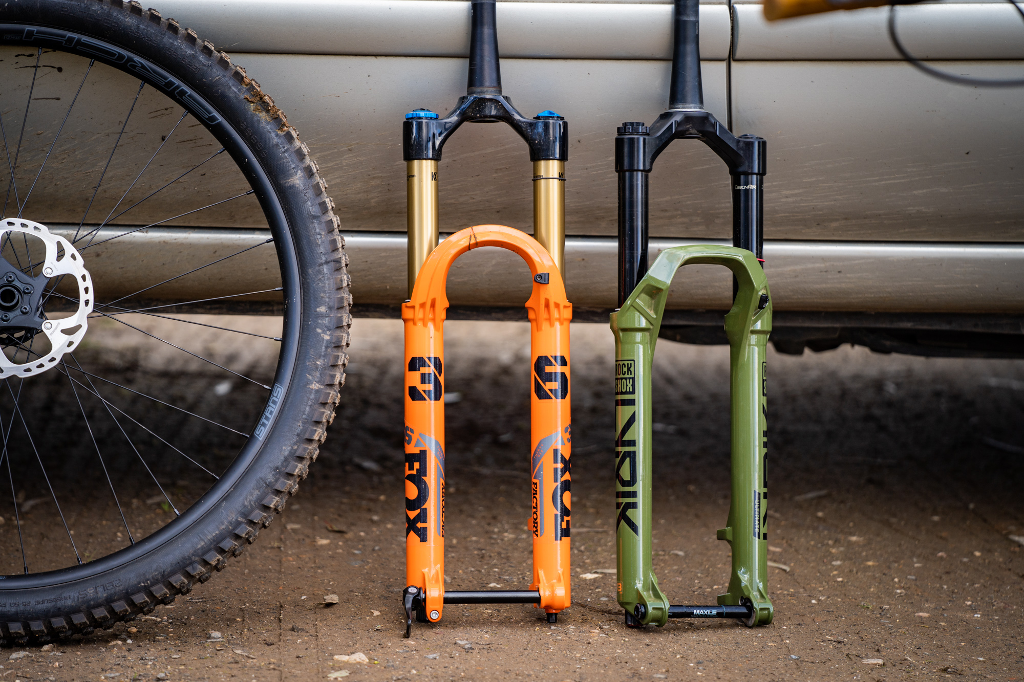 fox 36 vs rockshox lyrik ultimate grip 2 factory series