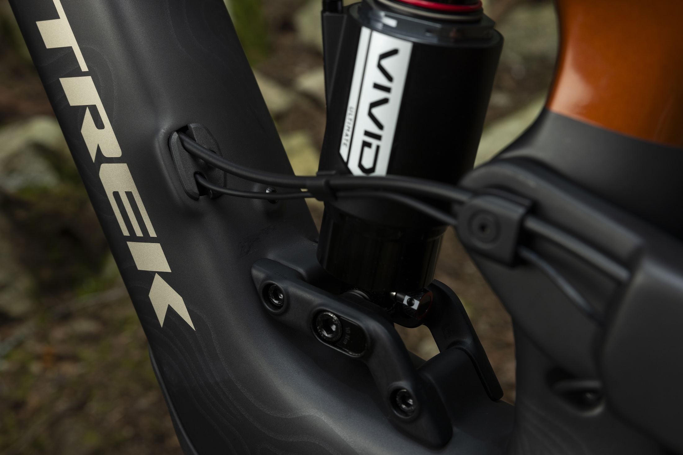 2025 trek slash+ emtb electric