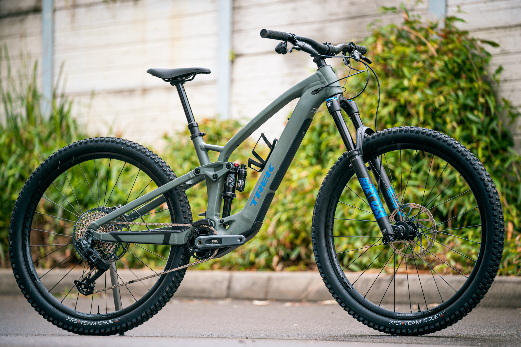 2024 trek fuel exe 8 gx axs transmission emtb electric